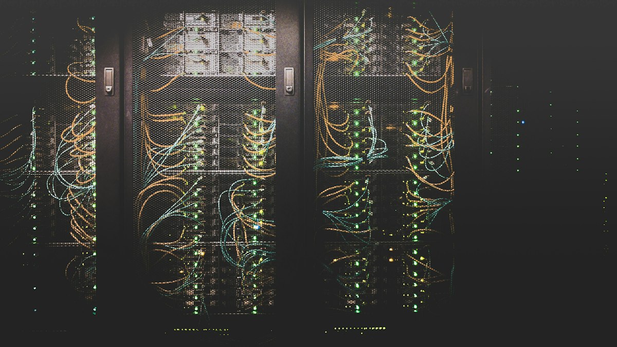 配图：ESXi 虚拟化